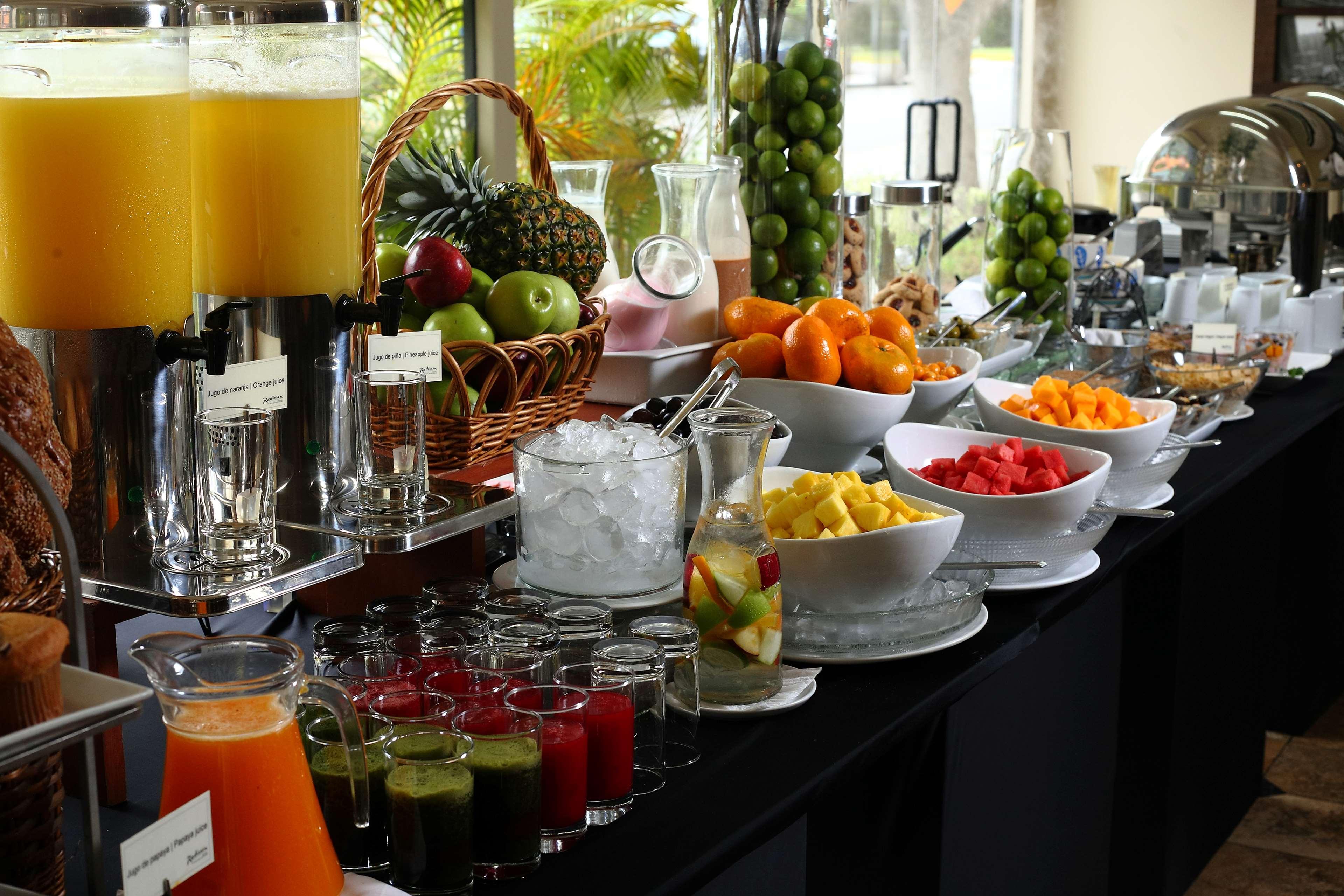 Radisson Hotel Plaza Del Bosque Lima Dış mekan fotoğraf